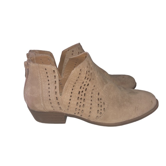 COPY - Torrid Tan Laser Cut Bootie 10W - Picture 5 of 8
